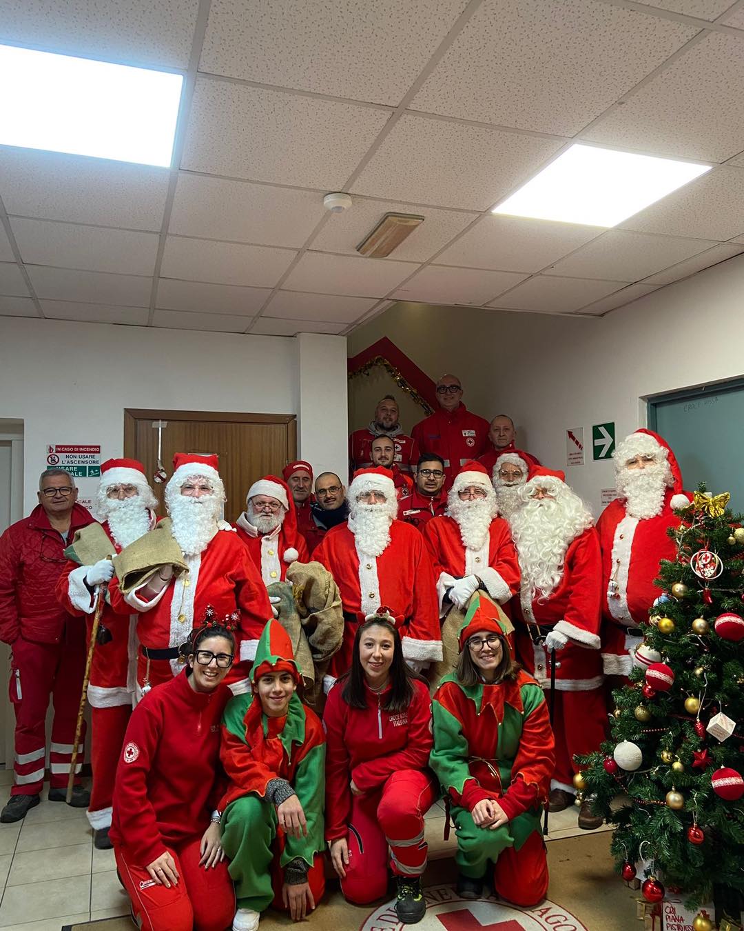 squadra_Babbo Natale ed elf